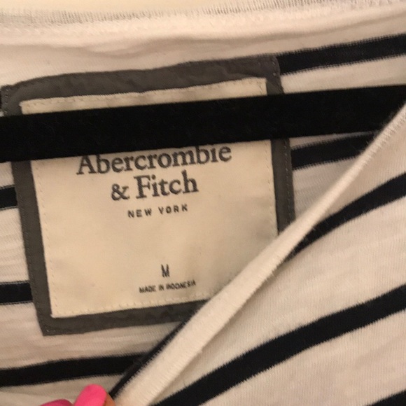 Abercrombie Tee - Picture 3 of 3